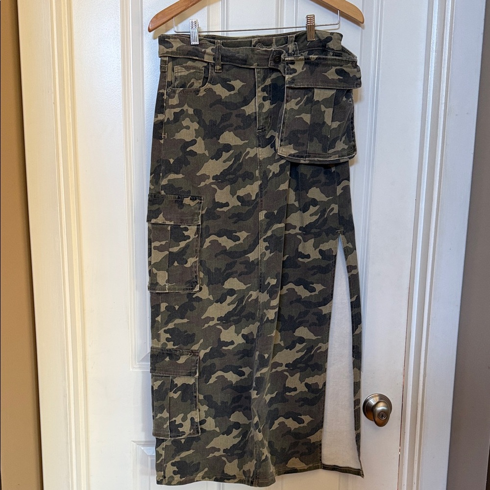 Camouflage Cargo Skirt with Side Slit and belt bag. Made by Hidden